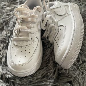 Brand new never worn boys Air force 1 sneakers